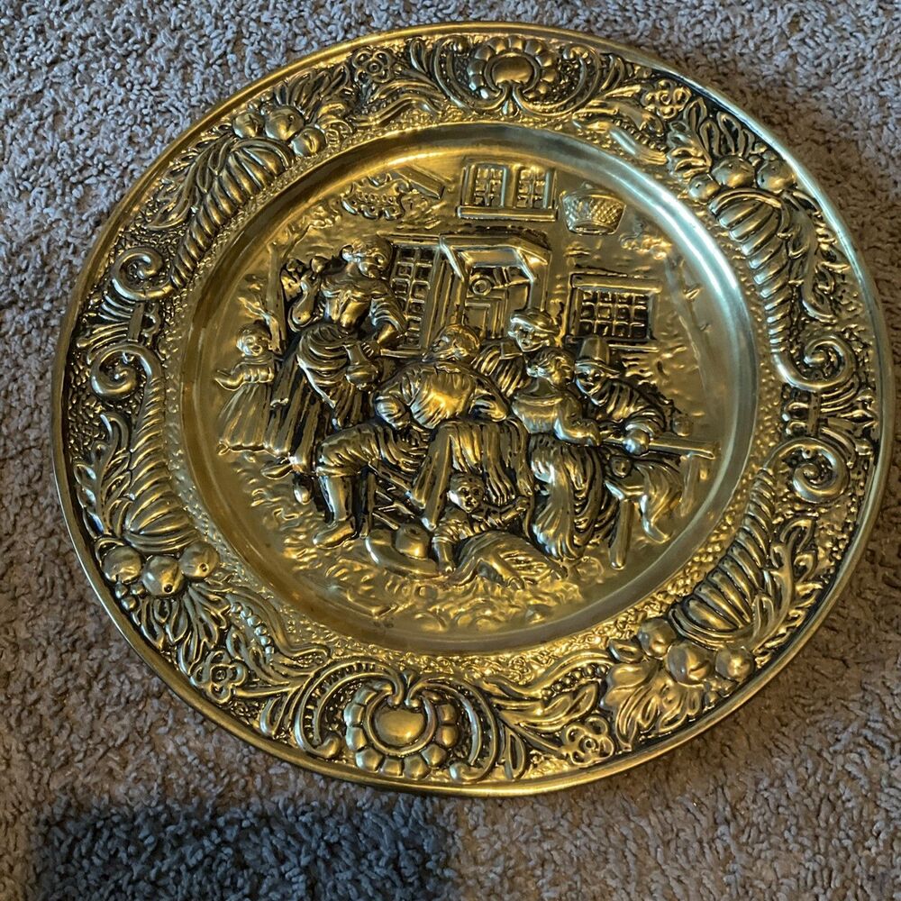 Vintage Hanging Brass 14 1/4" Plate Plaque Embossed Peerage cabaret Tavern scene